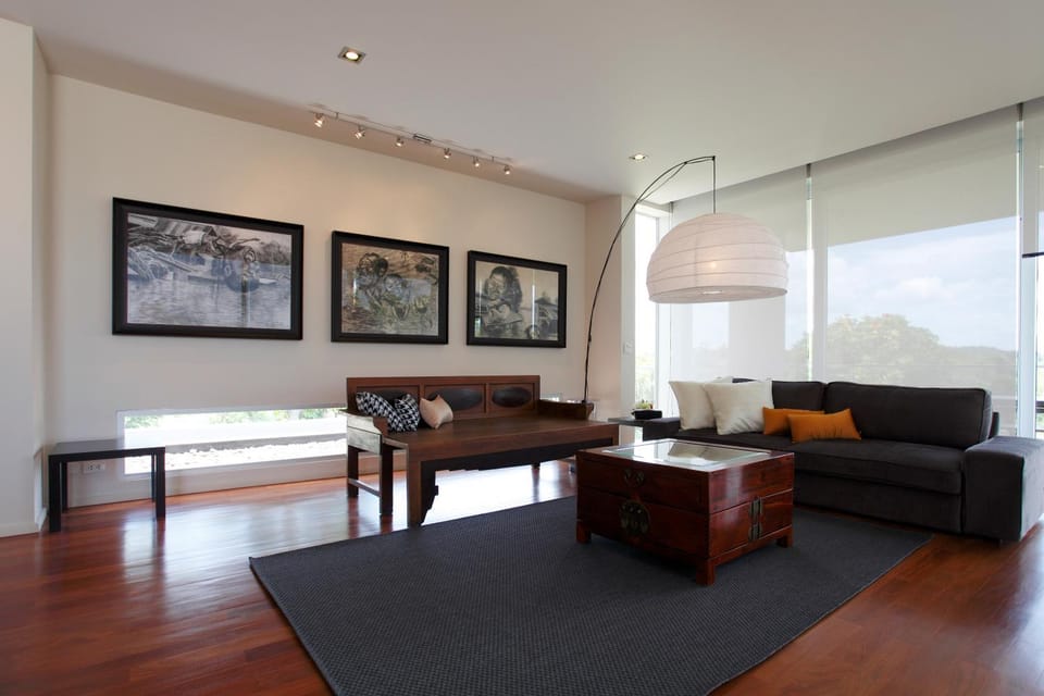Day, Living room