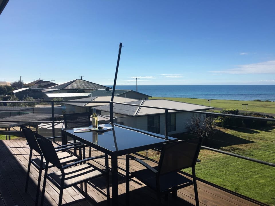 Hamilton House in Emu Bay