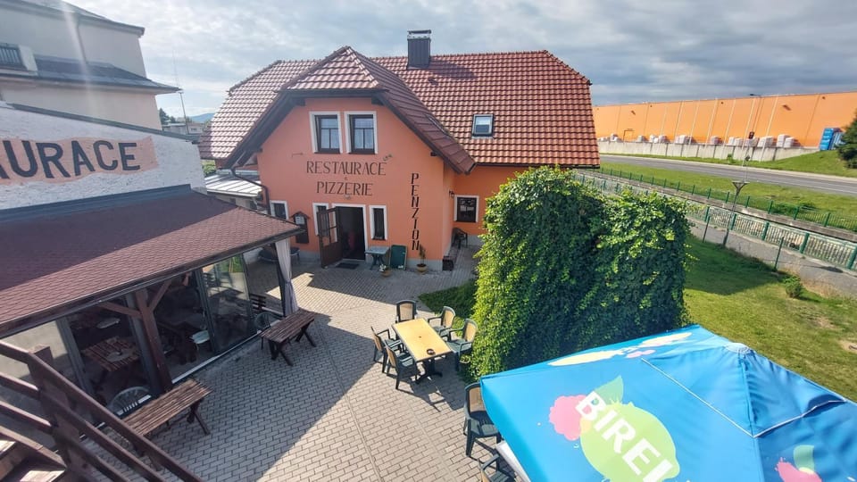 Property building, Restaurant/places to eat, Garden