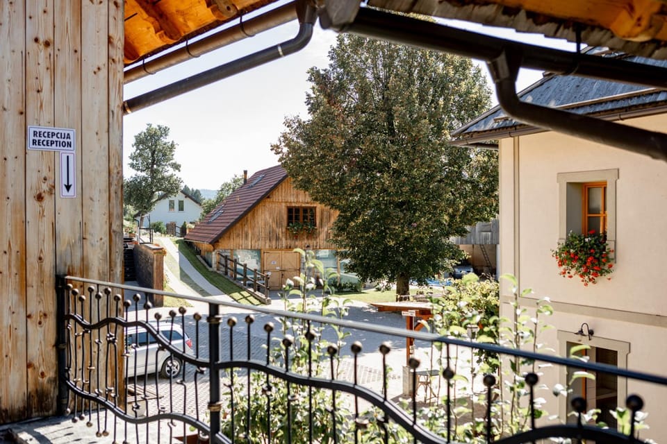 Property building, Garden, View (from property/room)