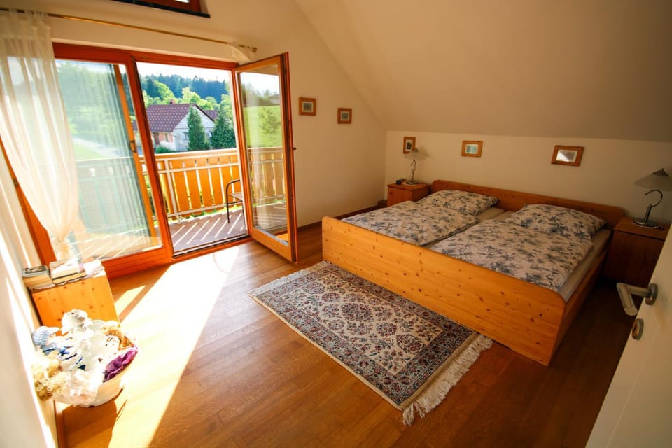 Spring, Day, Photo of the whole room, Decorative detail, Bedroom, On site