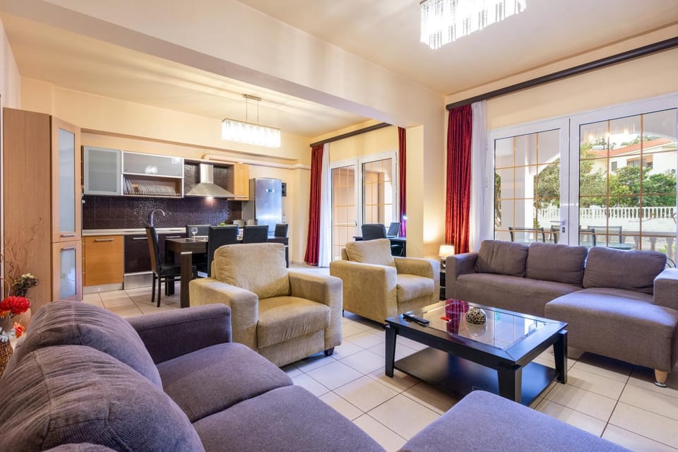 COLONIAL FAMILY apartment #4 ground floor Apartment in Faliraki, Greece