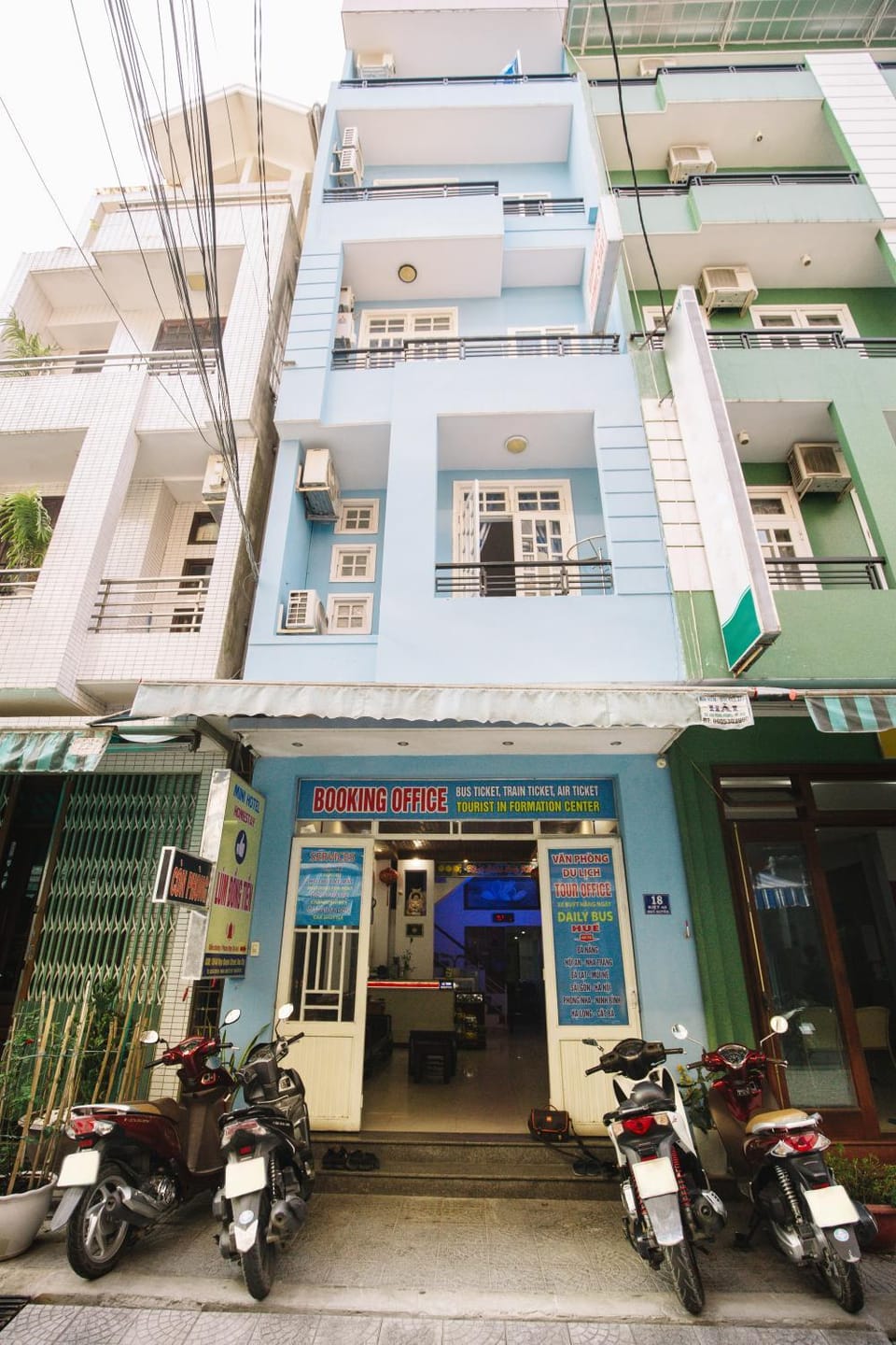 Property building, Facade/entrance