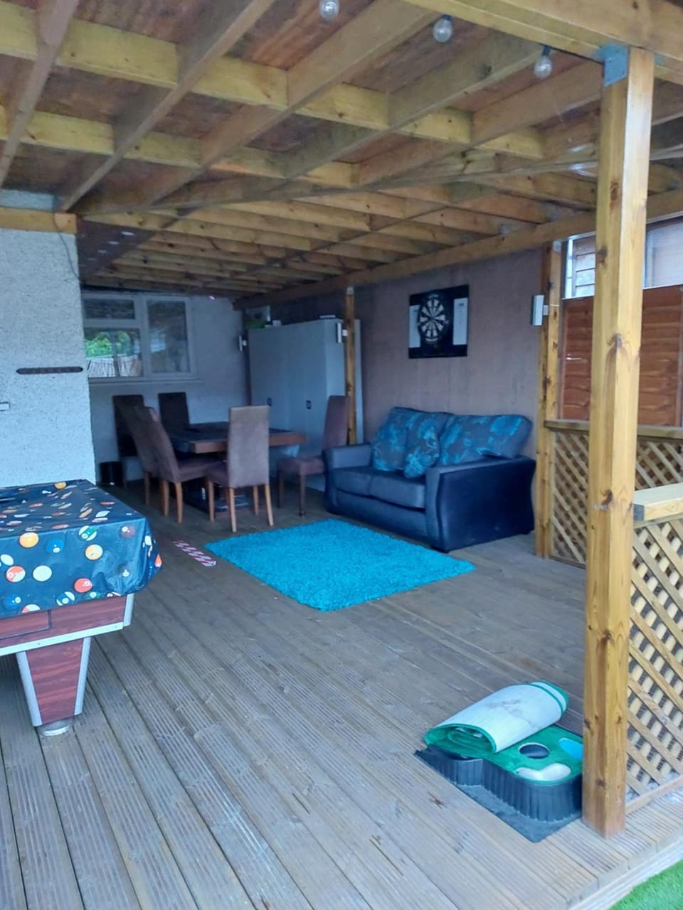 Patio, Seating area, Dining area, Evening entertainment