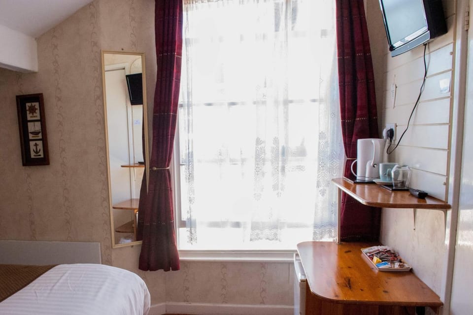 Poltair Guest House Bed and Breakfast in England