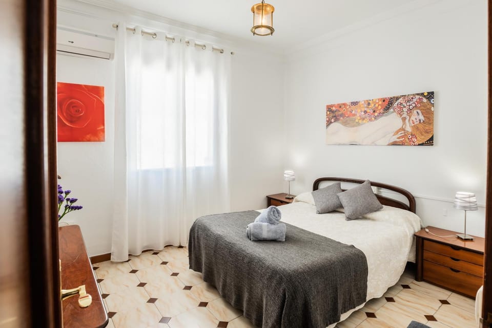 Spring, Bed, Other, Photo of the whole room, Bedroom, On site, Sunset, air conditioner