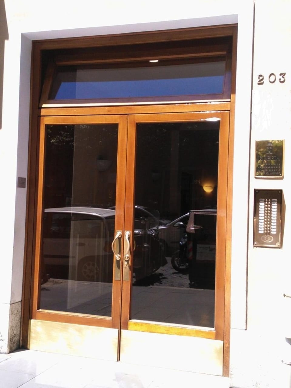 Facade/entrance