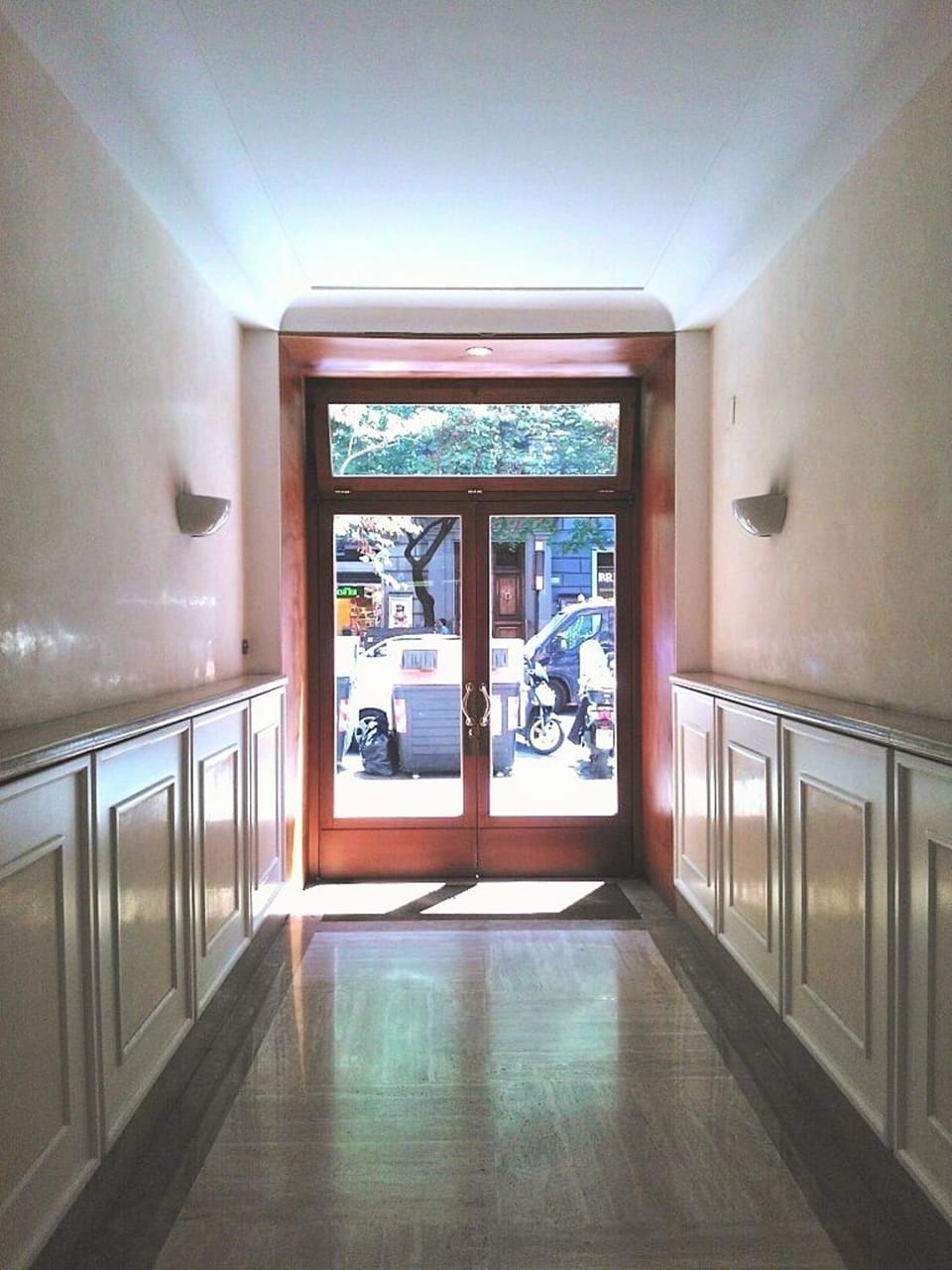 Facade/entrance