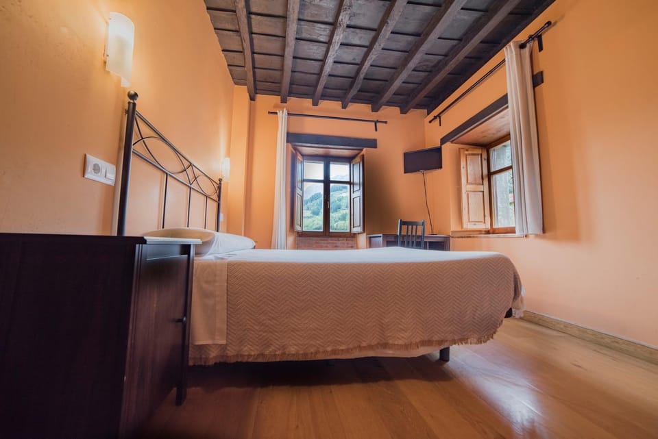 Mirador De Picos Country House in Cantabria