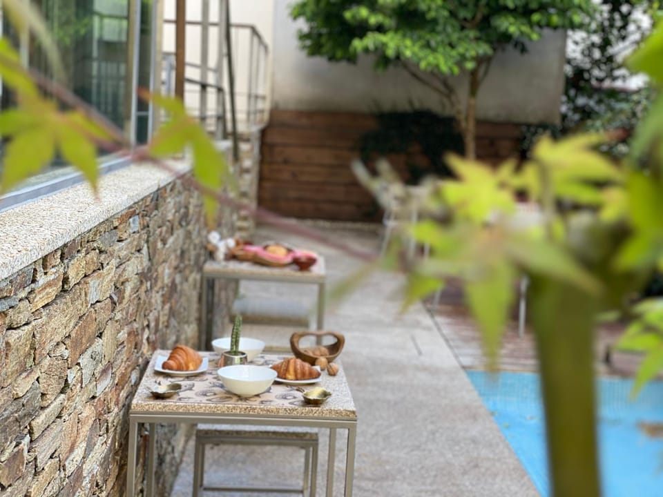 Patio, Restaurant/places to eat