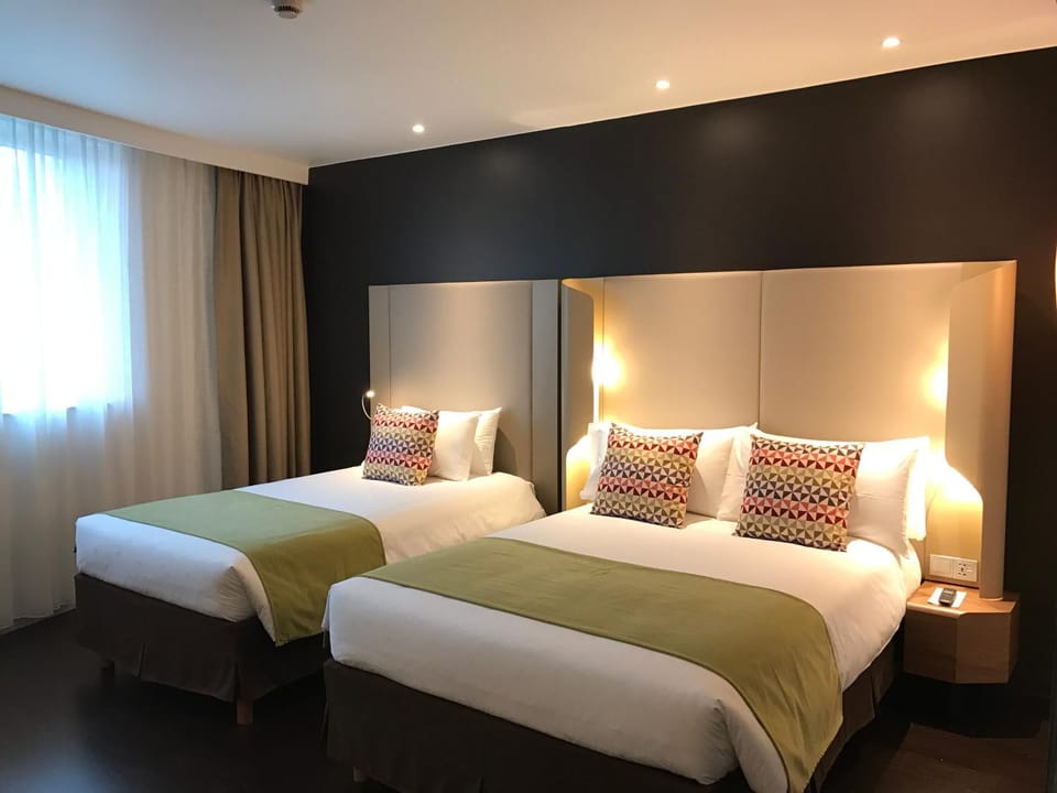 Photo of the whole room, Bedroom, bunk bed