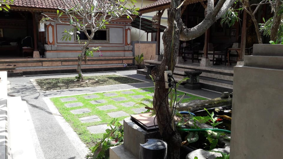 Three Ayu Family House Bed and Breakfast in Ubud