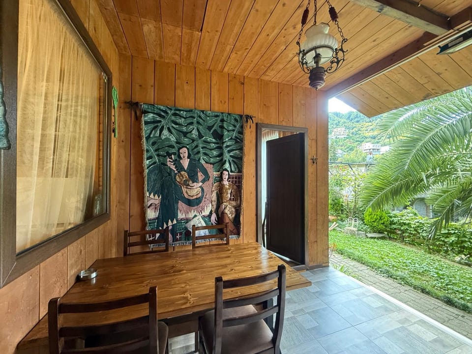 Chalet Ochos Qokhi House in Batumi