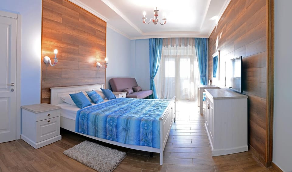 Photo of the whole room, Sea view, bunk bed