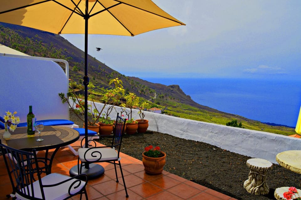 Natural landscape, Balcony/Terrace, Garden view, Landmark view, Mountain view, Sea view