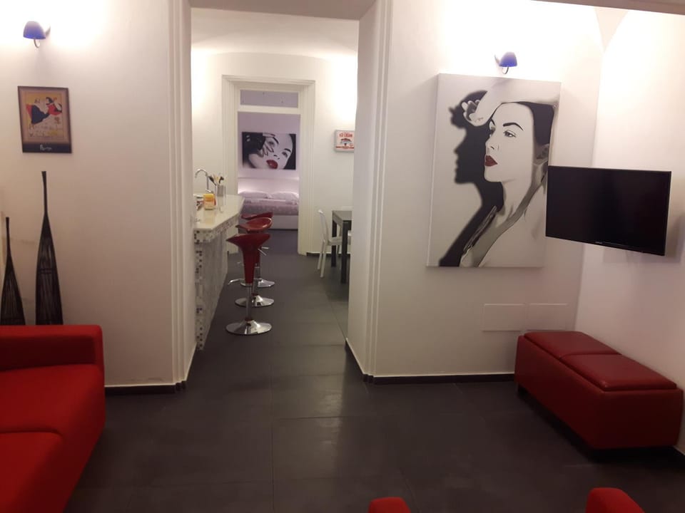 Living room, Photo of the whole room