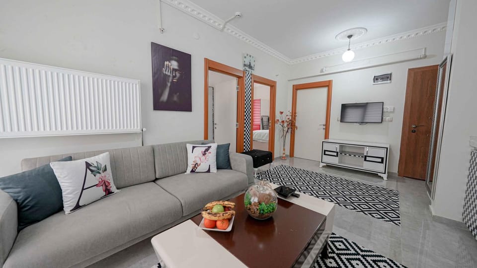 TV and multimedia, Kitchen or kitchenette, Living room, Seating area, Dining area