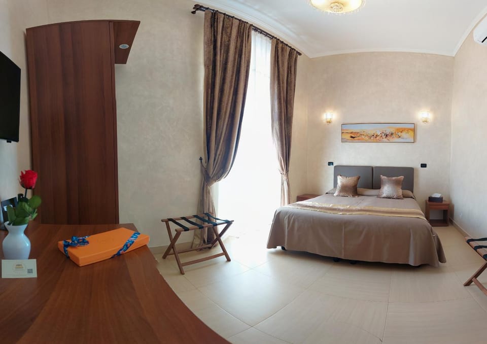 Bed, Photo of the whole room, Bedroom, hair dresser, wardrobe