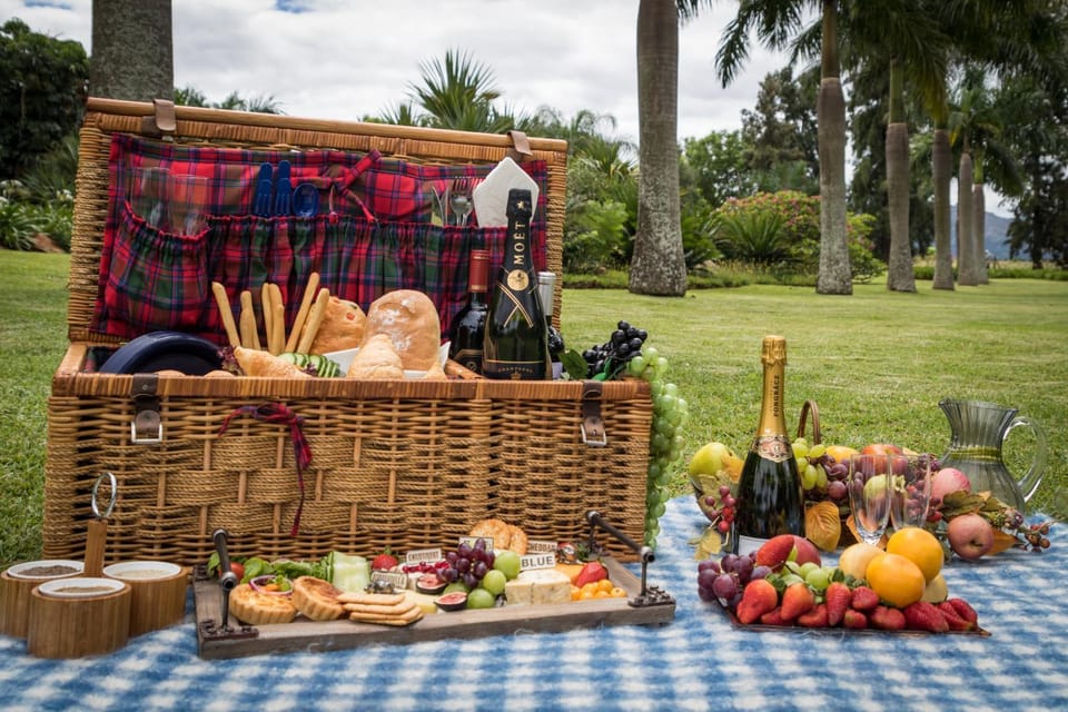Day, Natural landscape, Garden, Food and drinks, Food, Garden view, Drinks