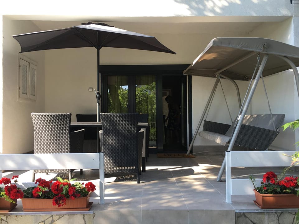 Patio, Garden, View (from property/room), Balcony/Terrace