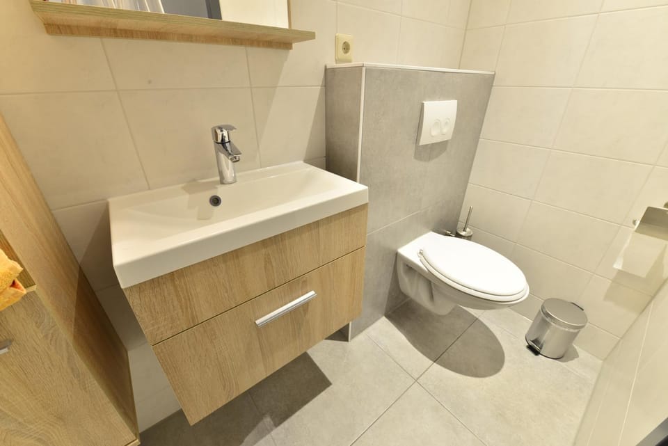 Havenzicht Westkant Bed and Breakfast in North Brabant (province)