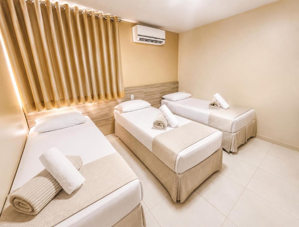 Bed, Photo of the whole room, air conditioner
