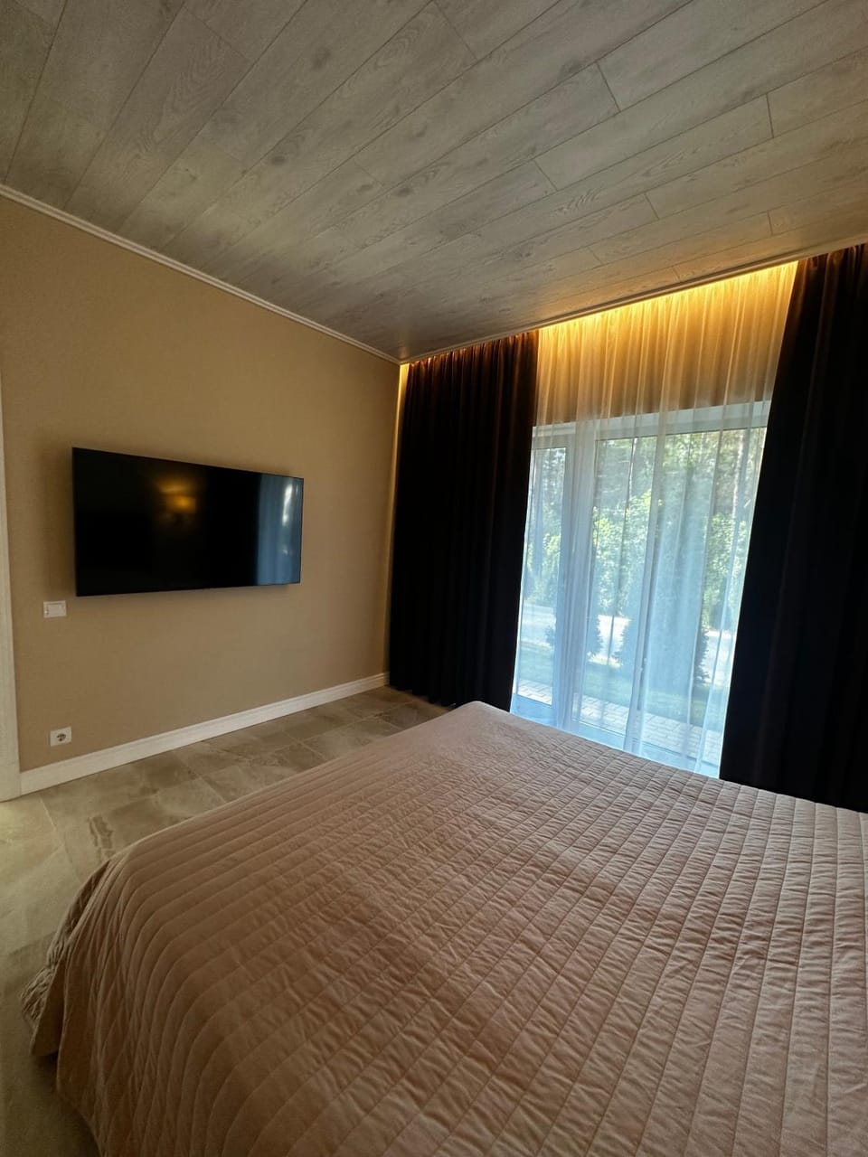 TV and multimedia, Bedroom