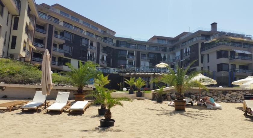Apartment Sand Lilies Apartment in Burgas Province