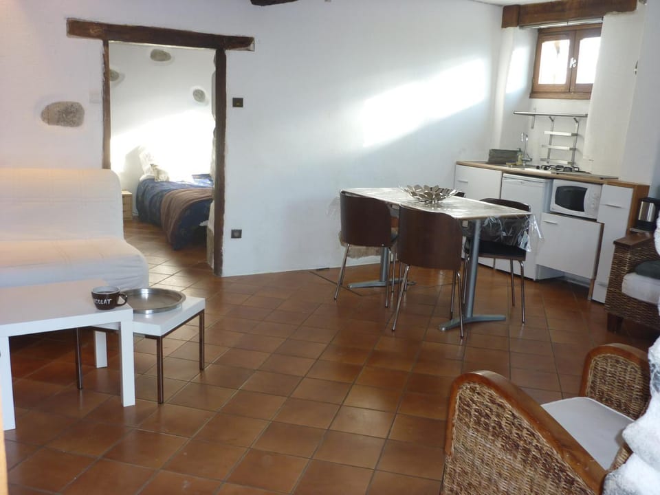 La Bastide 1er étage 3 étoiles Apartment in Auvergne-Rhône-Alpes