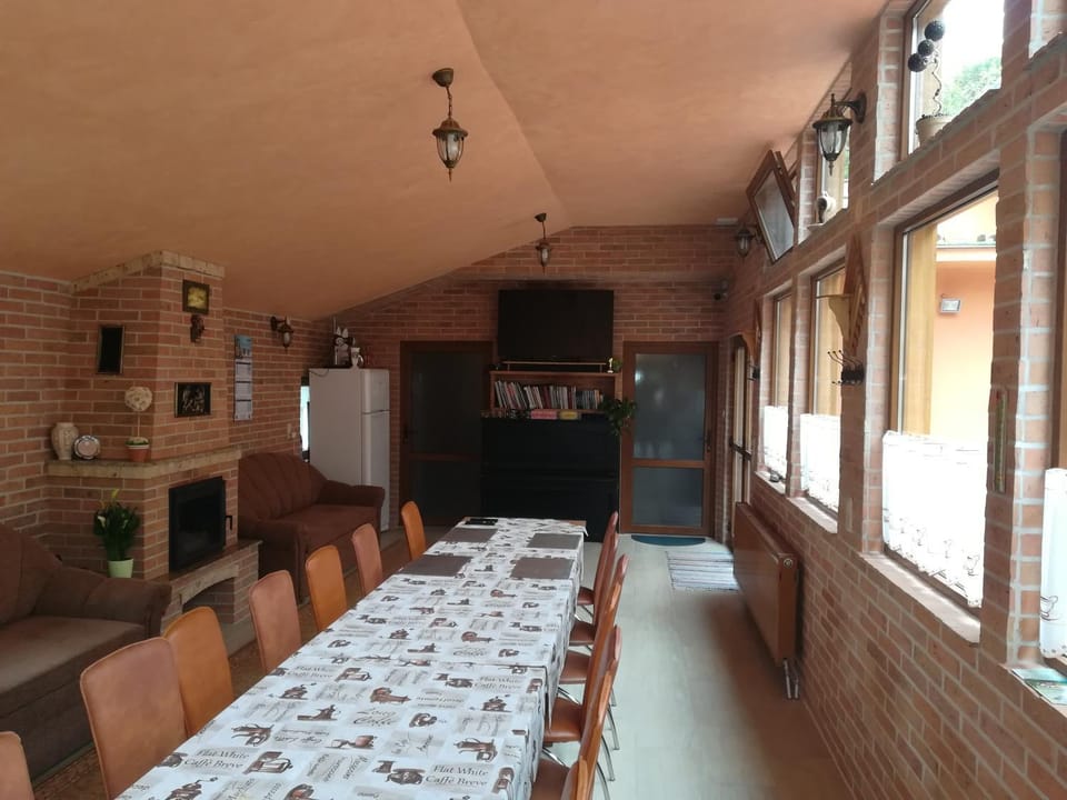 Pensiunea Colt Alb Farm Stay in Romania