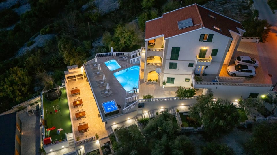 Villa Hills Apartment in Makarska