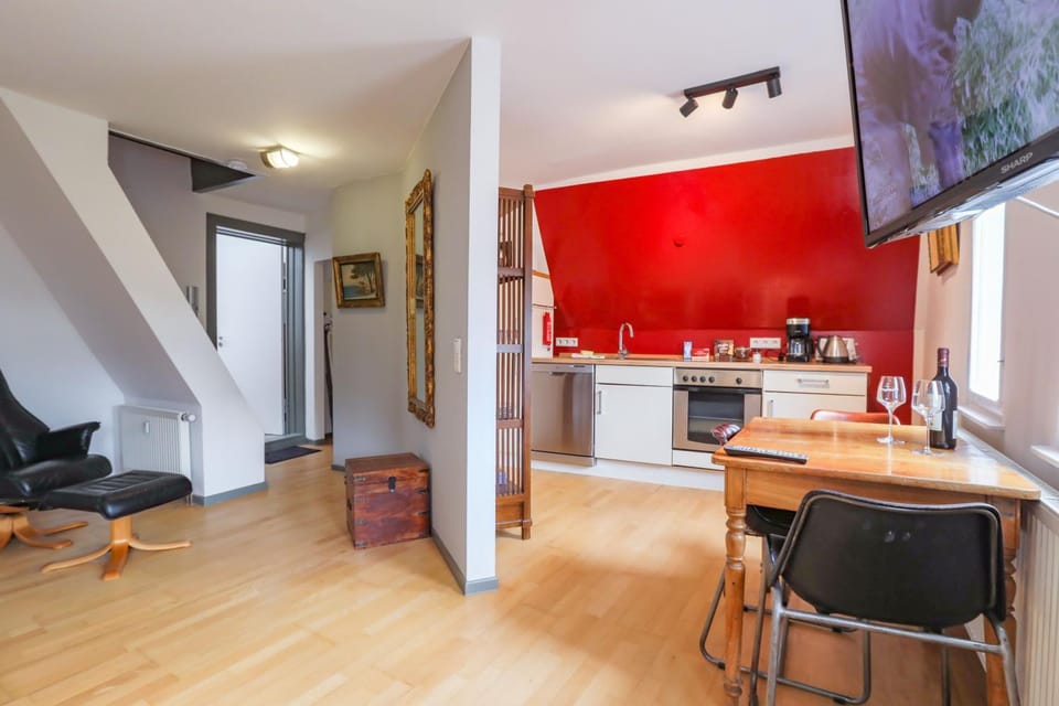 Kitchen or kitchenette, Living room, Dining area