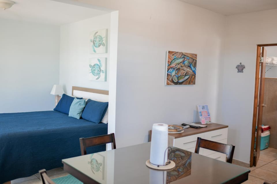 Bed, Bathroom, Dining area