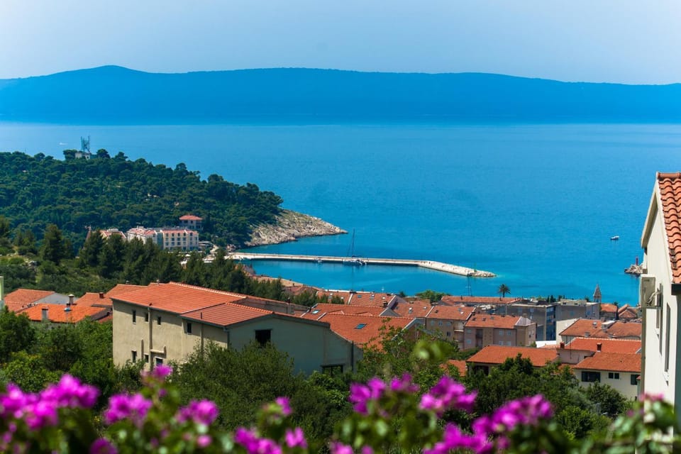 Property building, Sea view