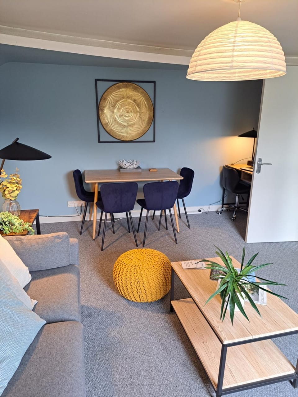 Living room, Dining area