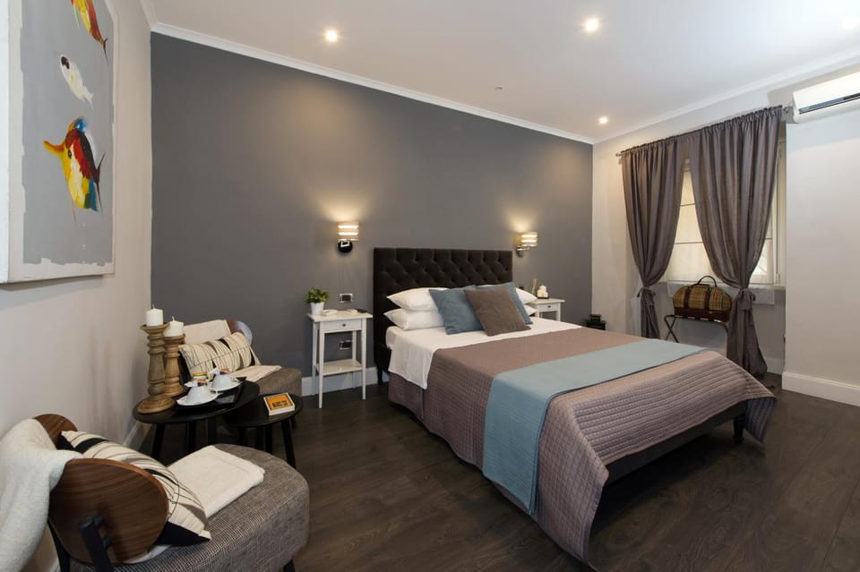 Bed, Photo of the whole room