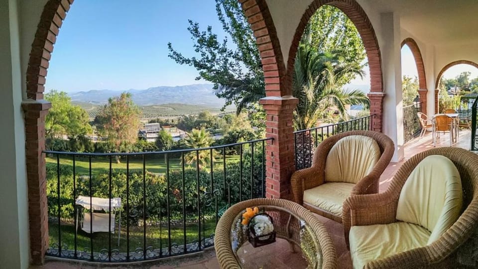 Natural landscape, View (from property/room), Balcony/Terrace