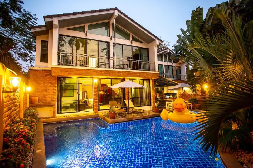 Pool view, Swimming pool, Swimming pool