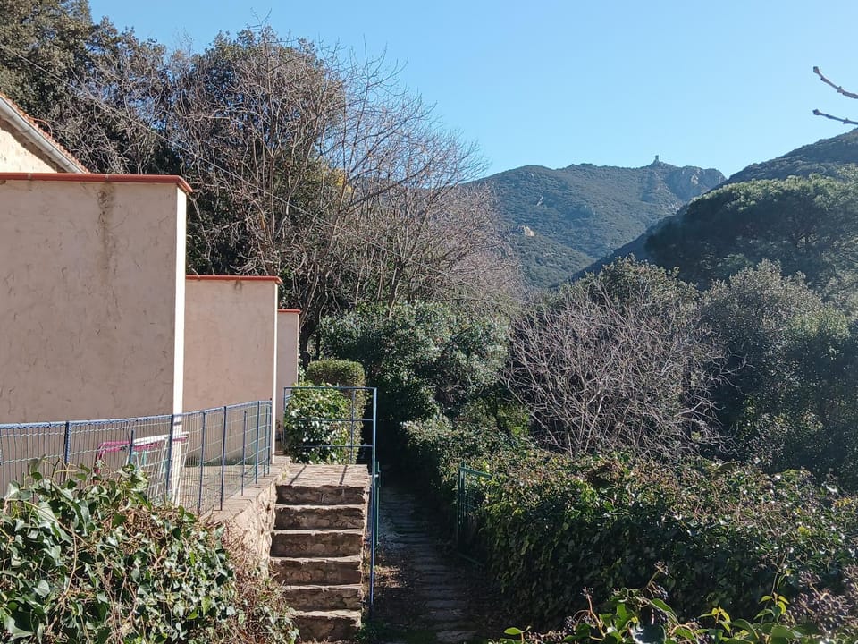 Property building, Natural landscape, Mountain view