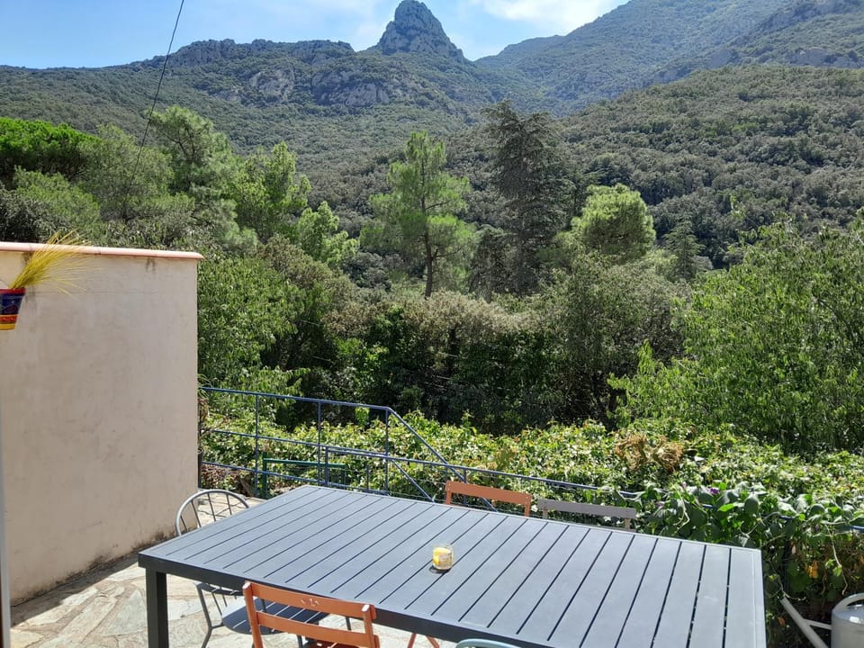 Natural landscape, Balcony/Terrace, Mountain view