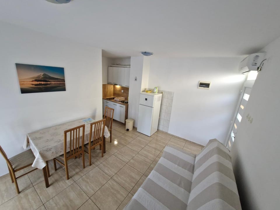 Apartments Mali Mate Apartment in Šibenik-Knin County, Croatia