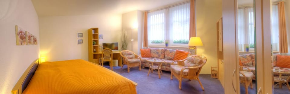 TV and multimedia, Living room, Seating area, Bedroom, Street view