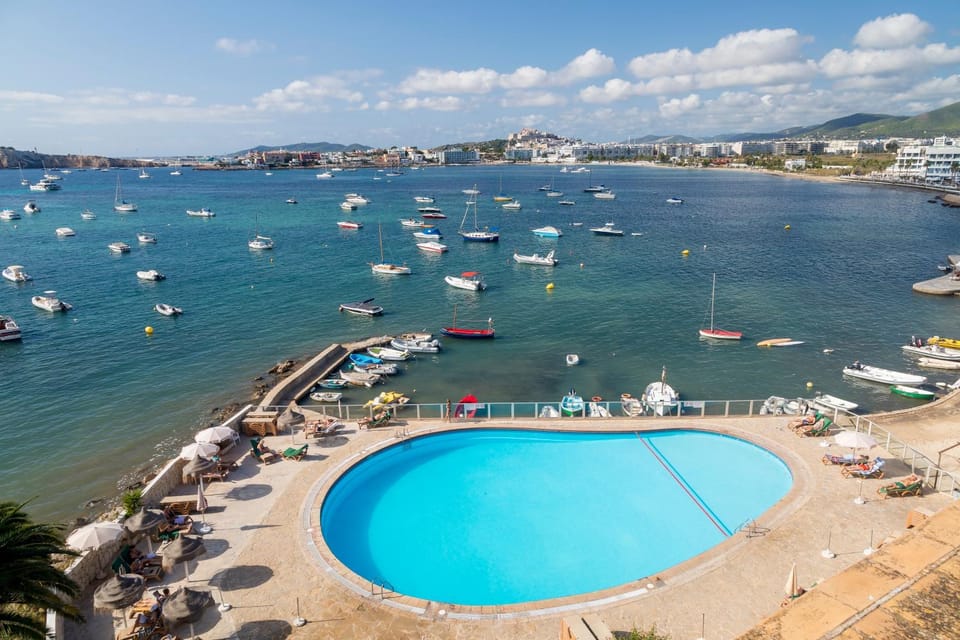 Sea view, Swimming pool
