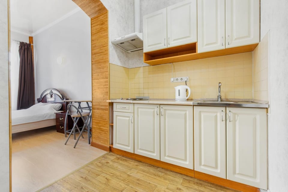 Kitchen or kitchenette, kitchen