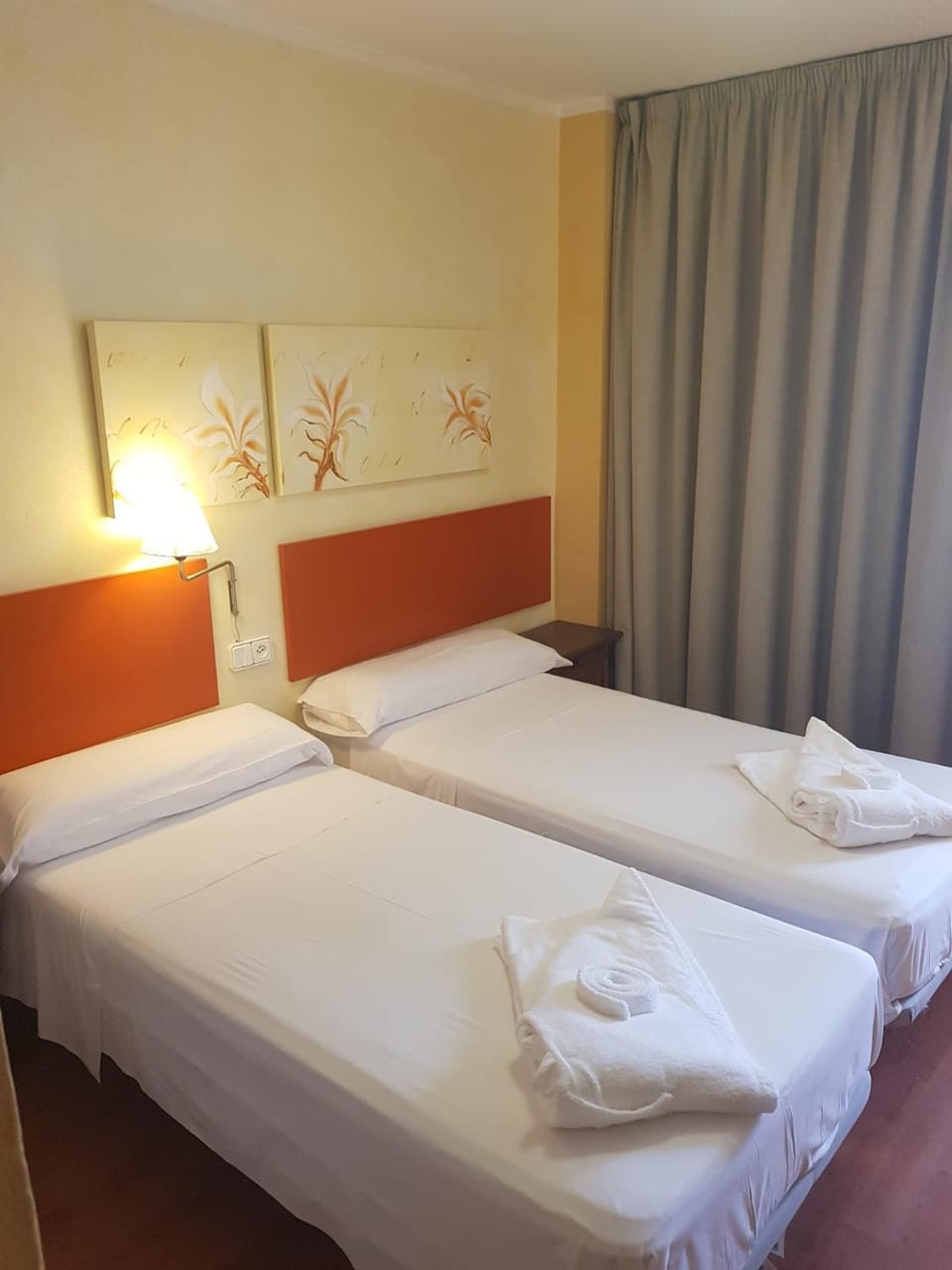 Photo of the whole room