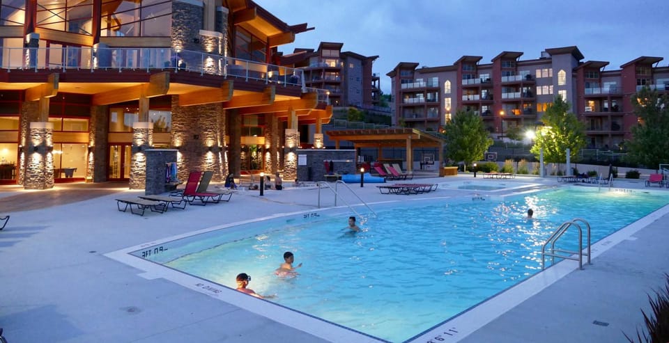 Swimming pool, Swimming pool