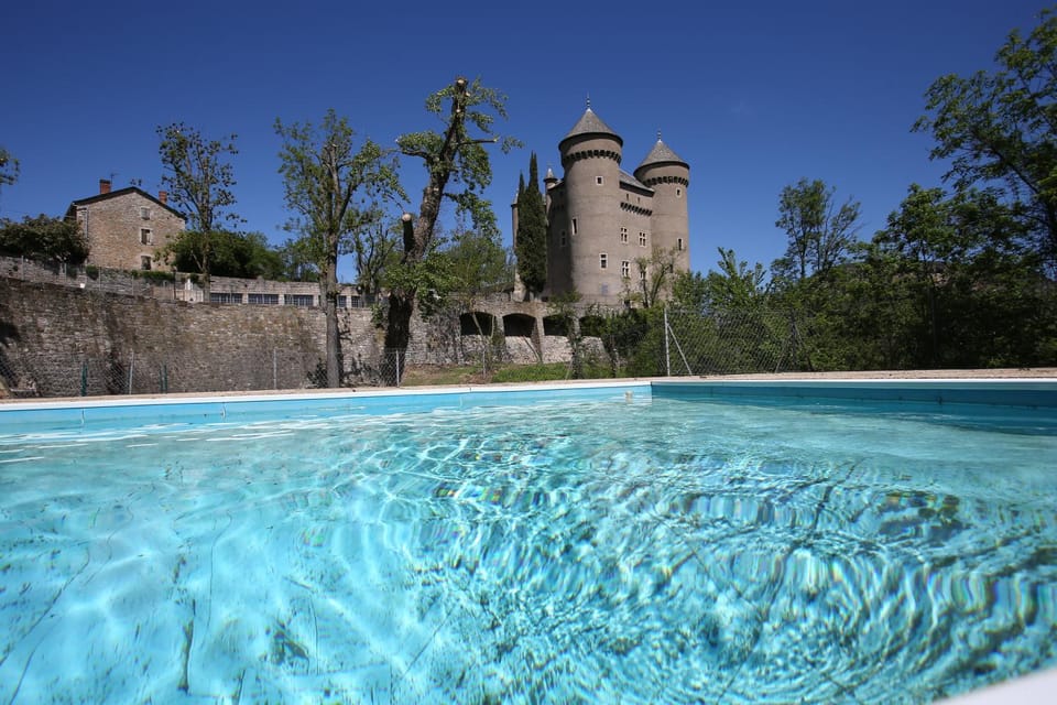 Swimming pool, Swimming pool