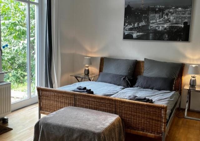 Bed, Balcony/Terrace, Bedroom