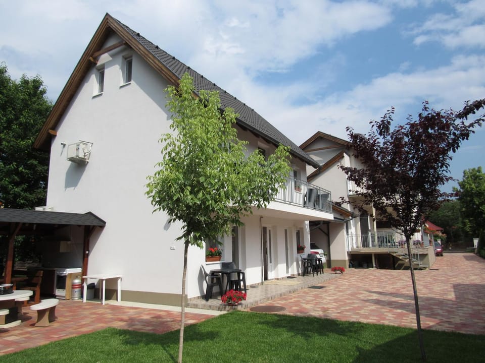 Csilla apartman Apartment in Hungary