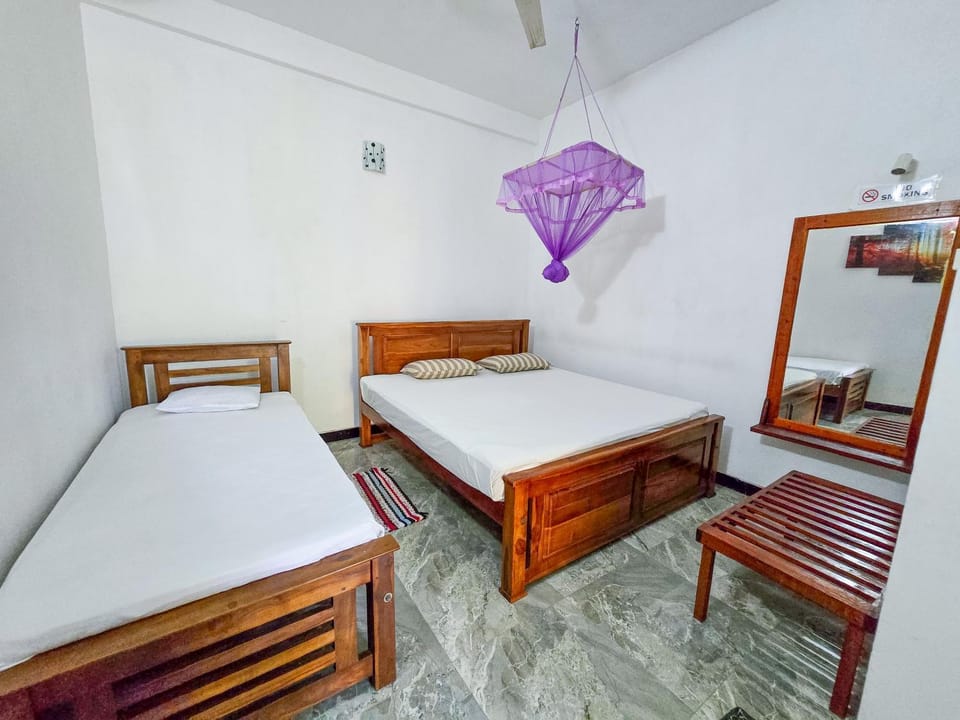 Jayaru Guest House Bed and Breakfast in Sri Lanka